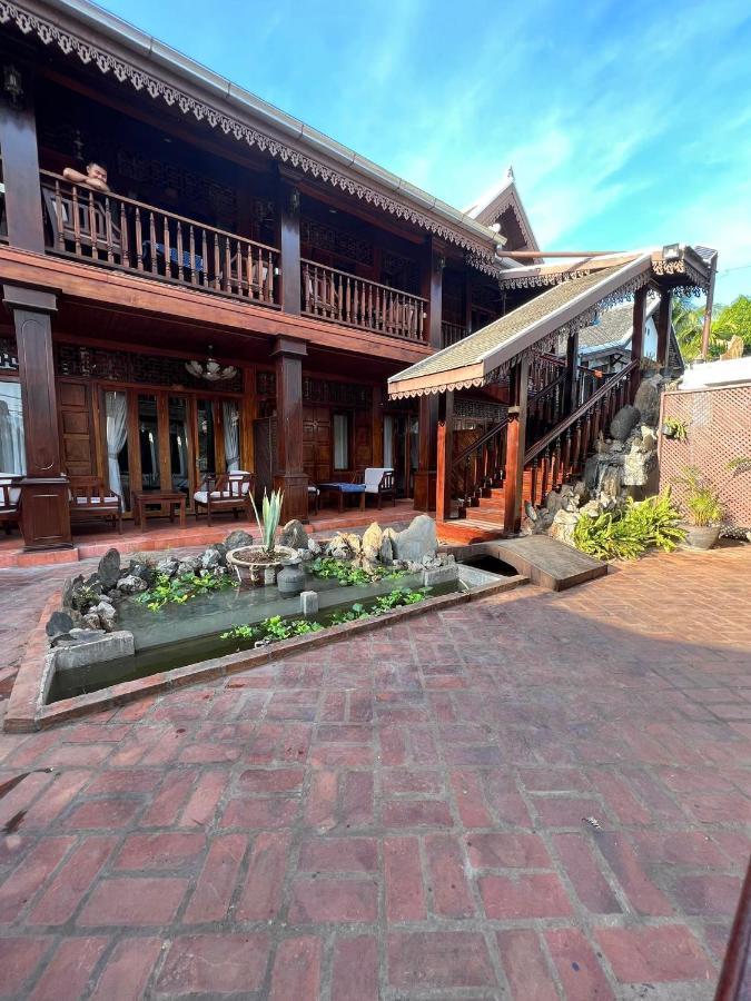 Chaluenxay Boutique Hotel Луанґпхабанґ Екстер'єр фото