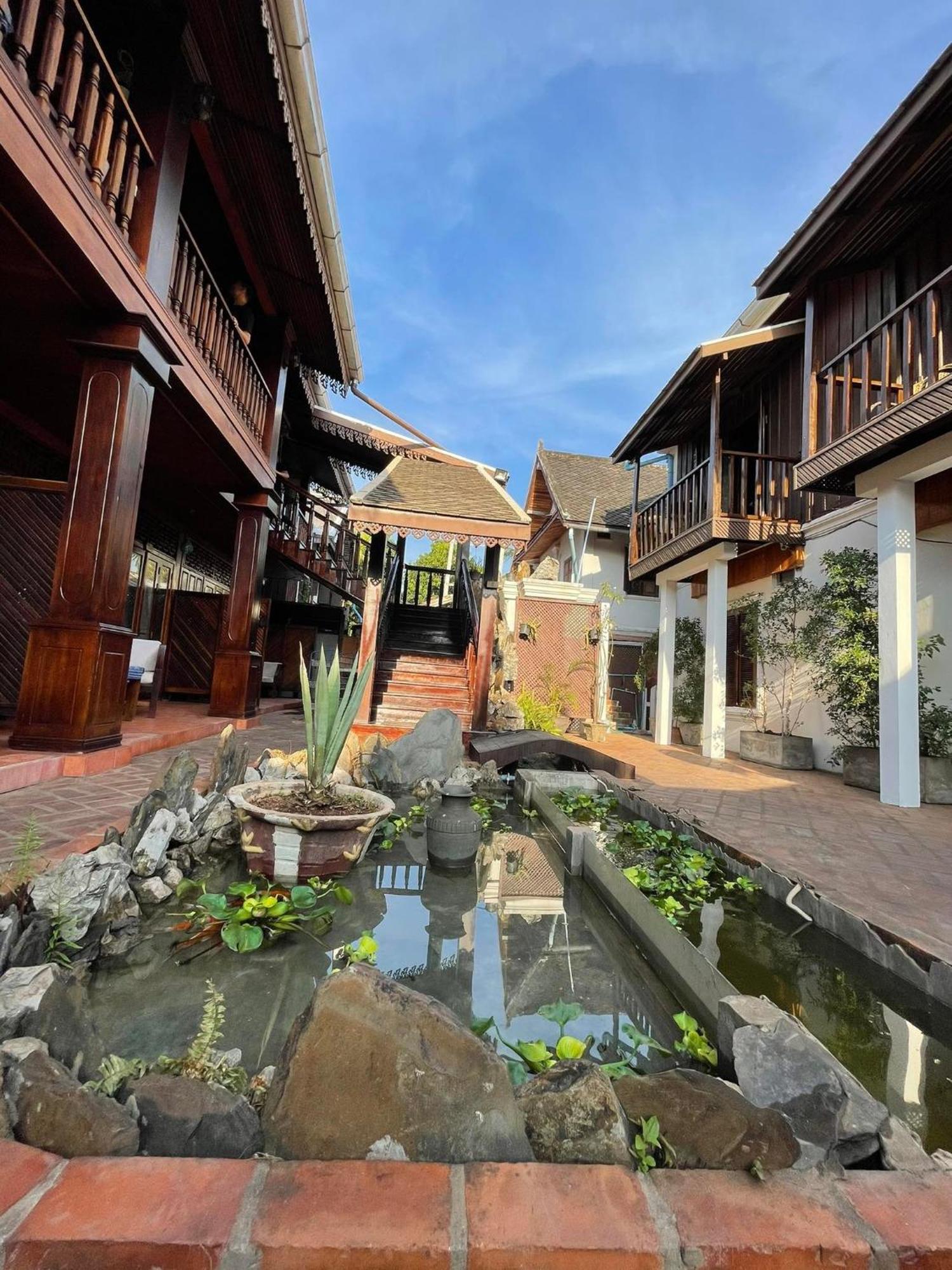 Chaluenxay Boutique Hotel Луанґпхабанґ Екстер'єр фото